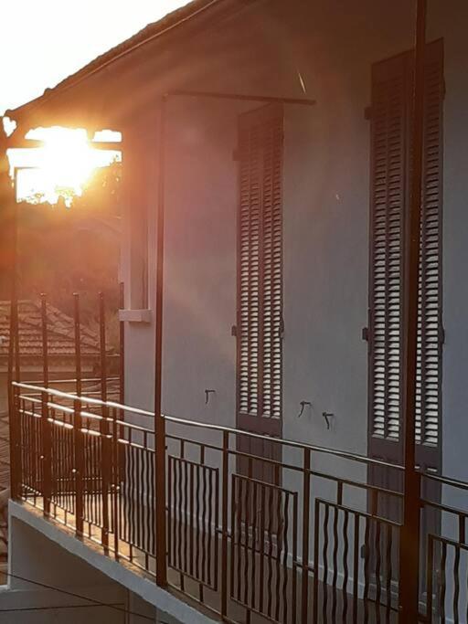 Logement Le Serein Тулон Екстериор снимка